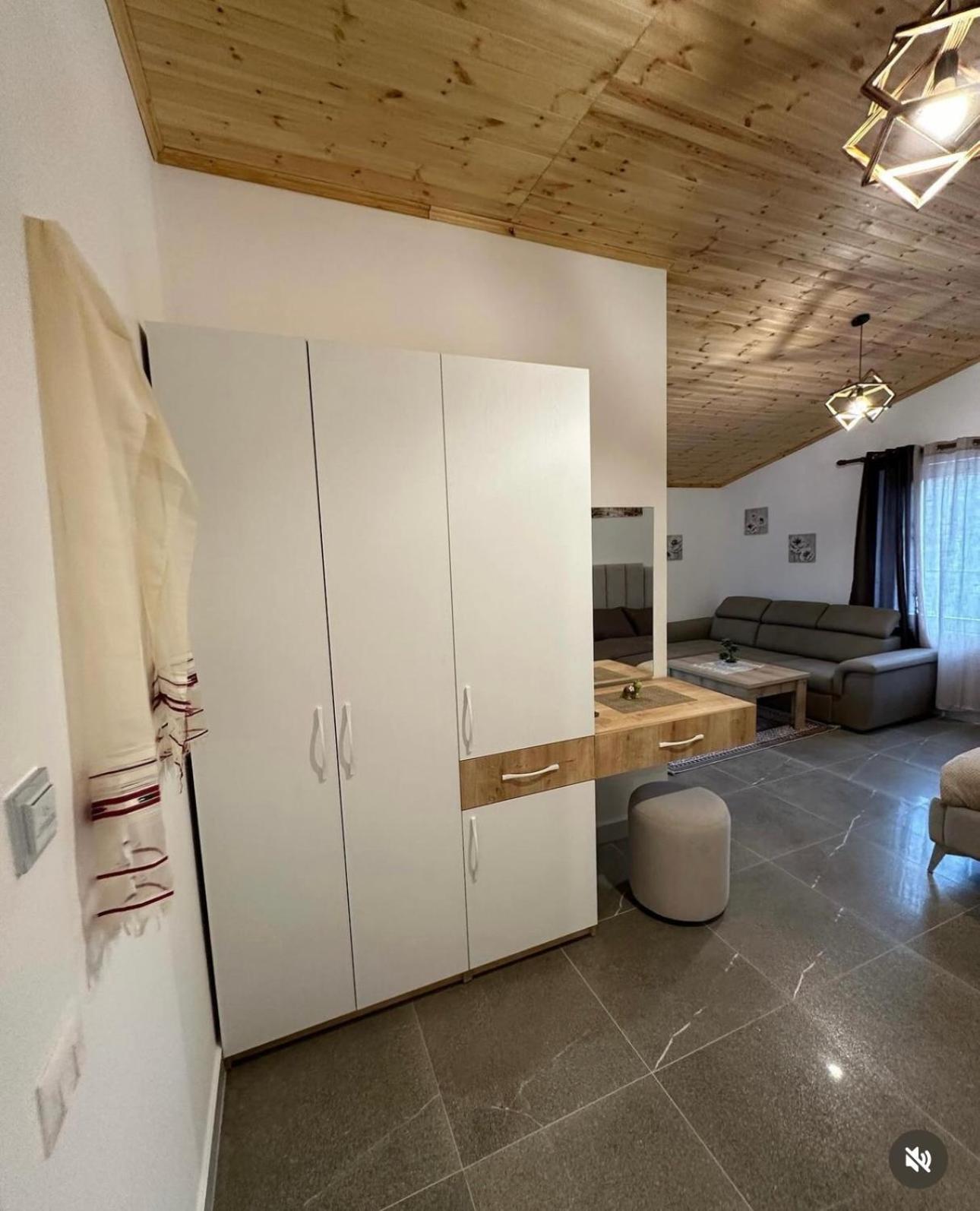 Qyteza Guest House & Camping Shkodër Екстериор снимка