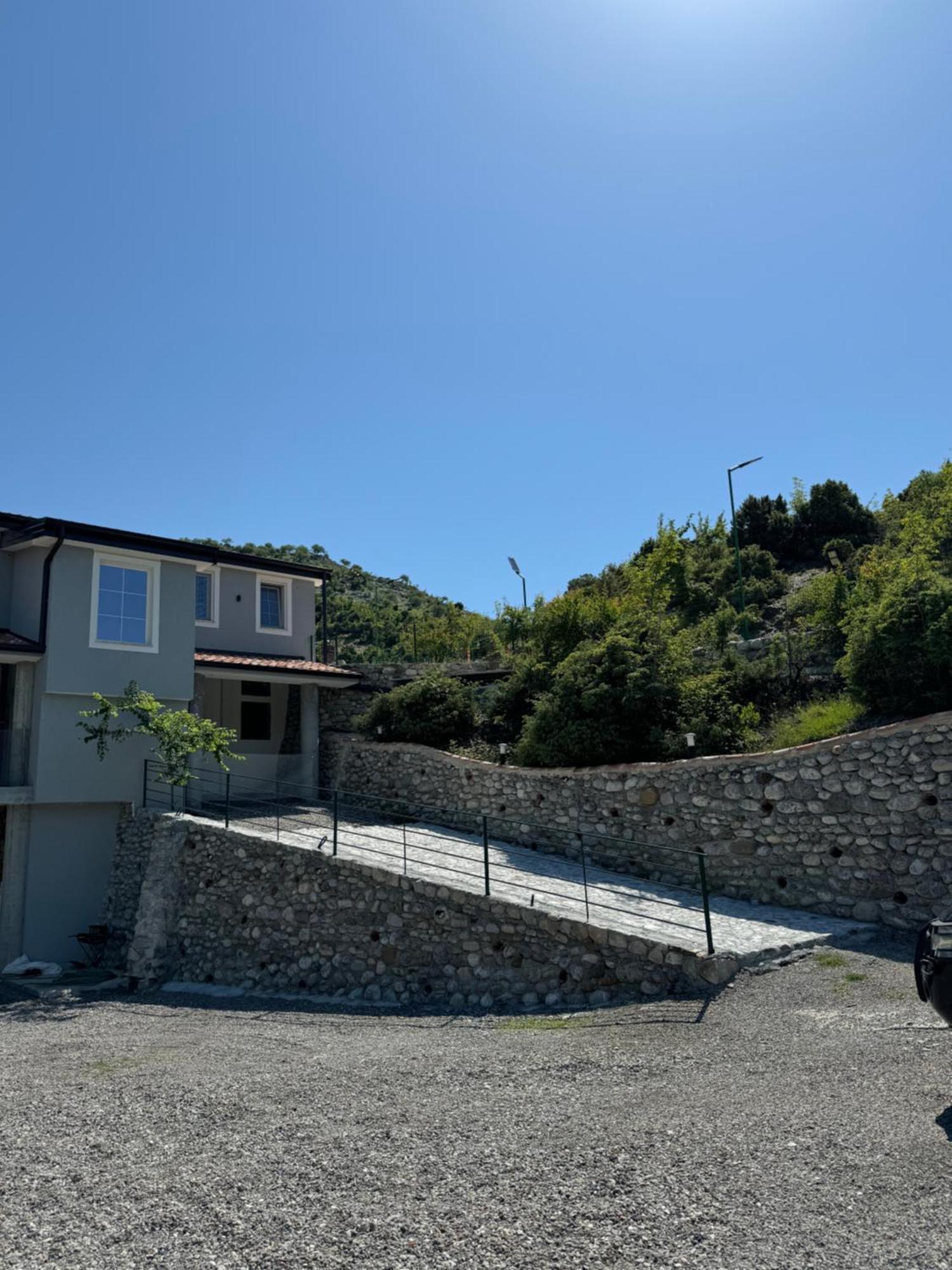 Qyteza Guest House & Camping Shkodër Екстериор снимка