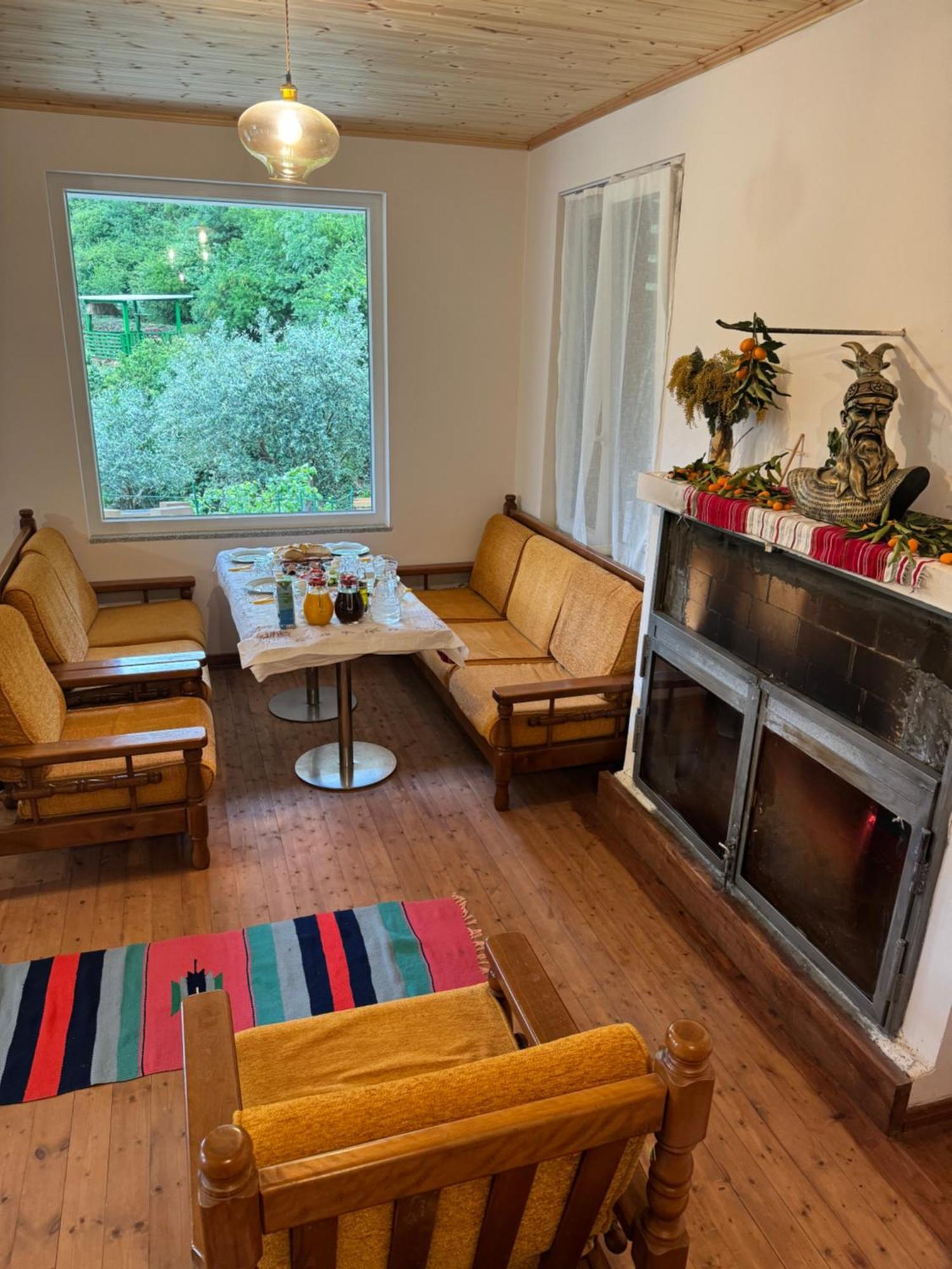Qyteza Guest House & Camping Shkodër Екстериор снимка